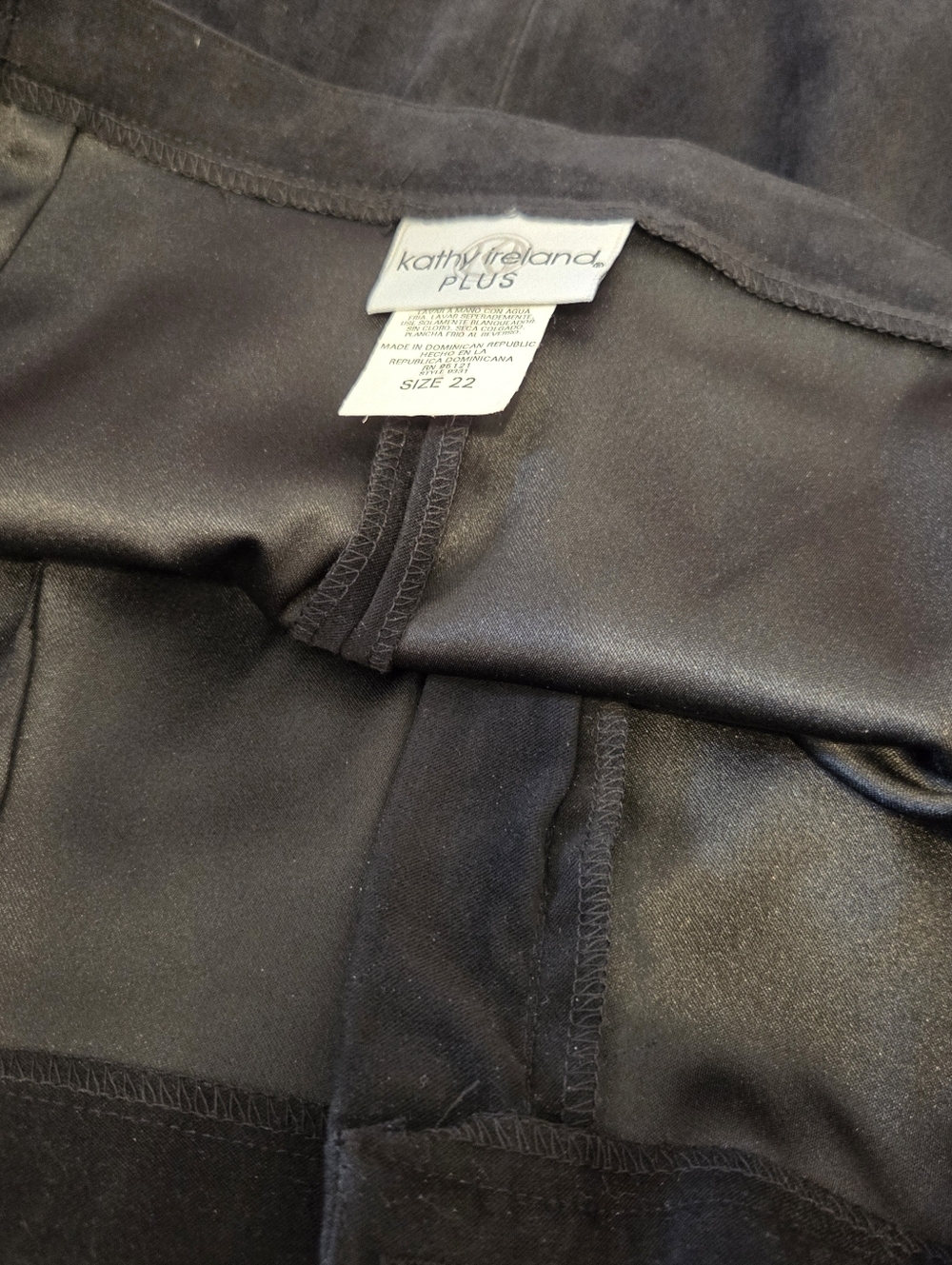 Kathy Ireland Plus Black Faux Suede Maxi Skirt Size 22 High Rise Minimalist - Picture 7 of 14